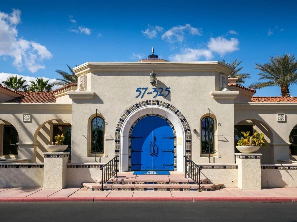 Blue arched door at Puerta Azul